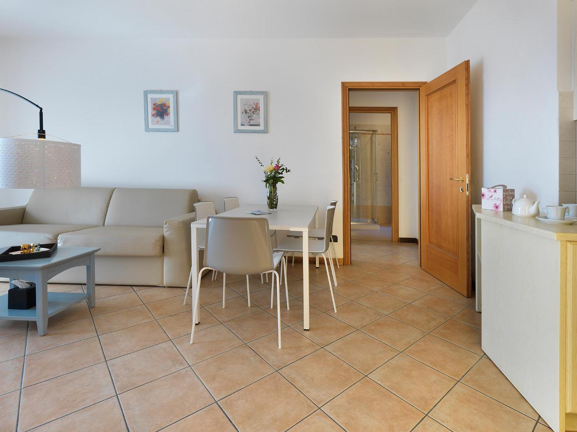 Residence Besass, Gtsgroup Tignale Eksteriør bilde
