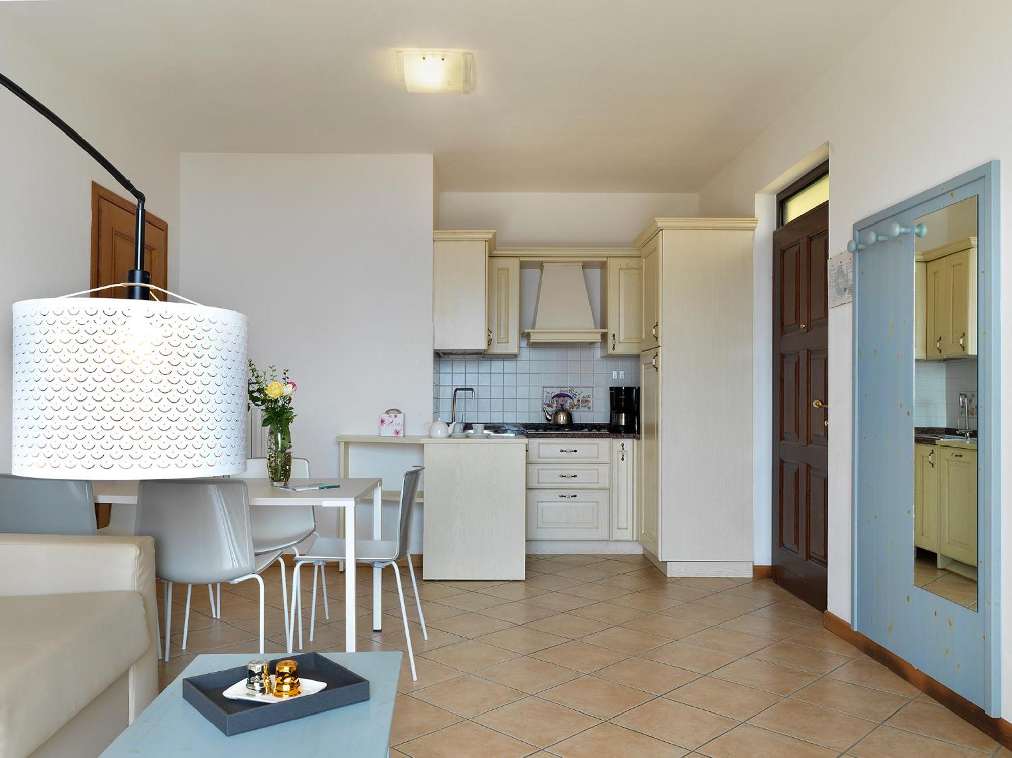 Residence Besass, Gtsgroup Tignale Eksteriør bilde